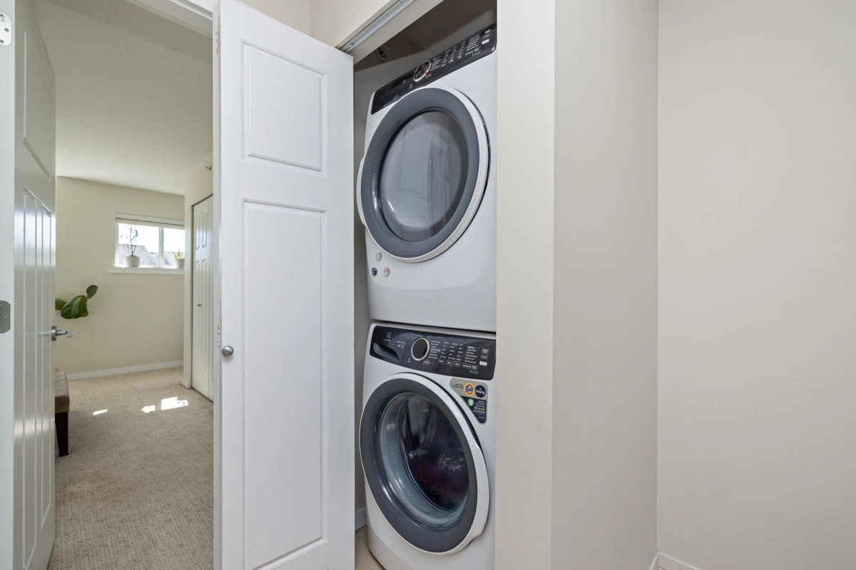 Entry Foyer Photo of 95 8251 209b Street, Langley, BC