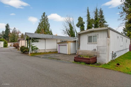 52 4200 Dewdney Trunk Road, Coquitlam, BC