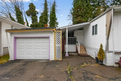 52 4200 Dewdney Trunk Road, Coquitlam, BC