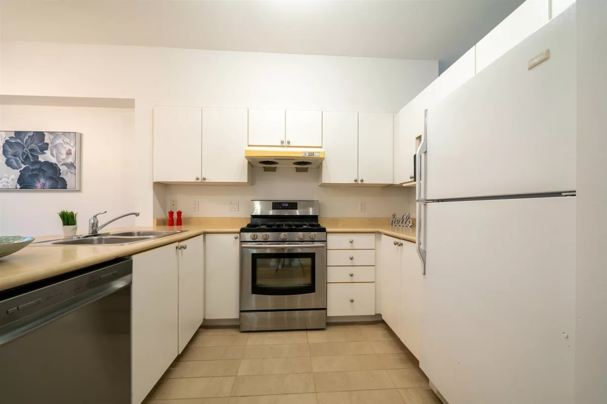 Kitchen Photo of 30 6179 No. 1 Road, Richmond, BC