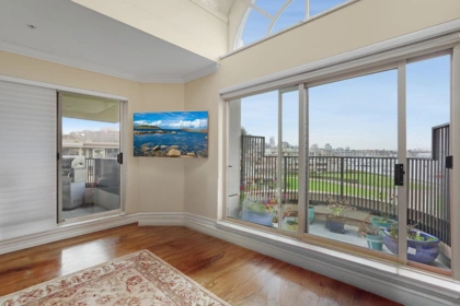 405 1869 Spyglass Place, Vancouver, BC, Vancouver — Apartment/Condo for sale