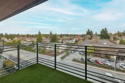 Office / Den Photo of 501 14022 North Bluff Road, Surrey, BC