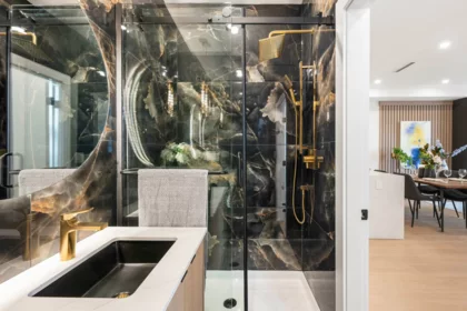 Mudroom Photo of 3 3065 Charles Street, Vancouver, BC