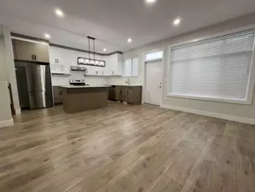 Kitchen Photo of 32927 3rd Avenue, Mission, BC