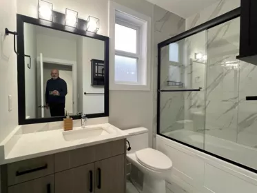 Powder Room Photo of 32927 3rd Avenue, Mission, BC