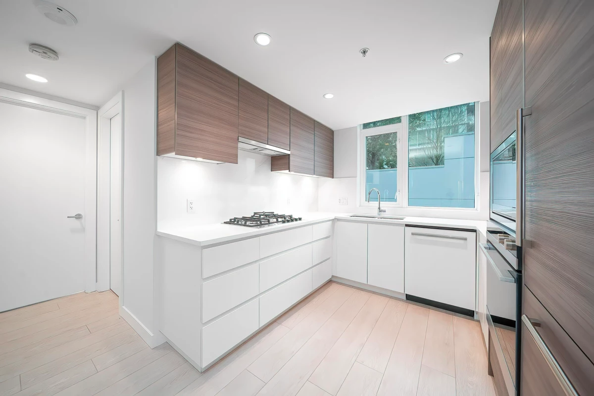 Kitchen Island Photo of 512 6833 Buswell Street, Richmond, BC