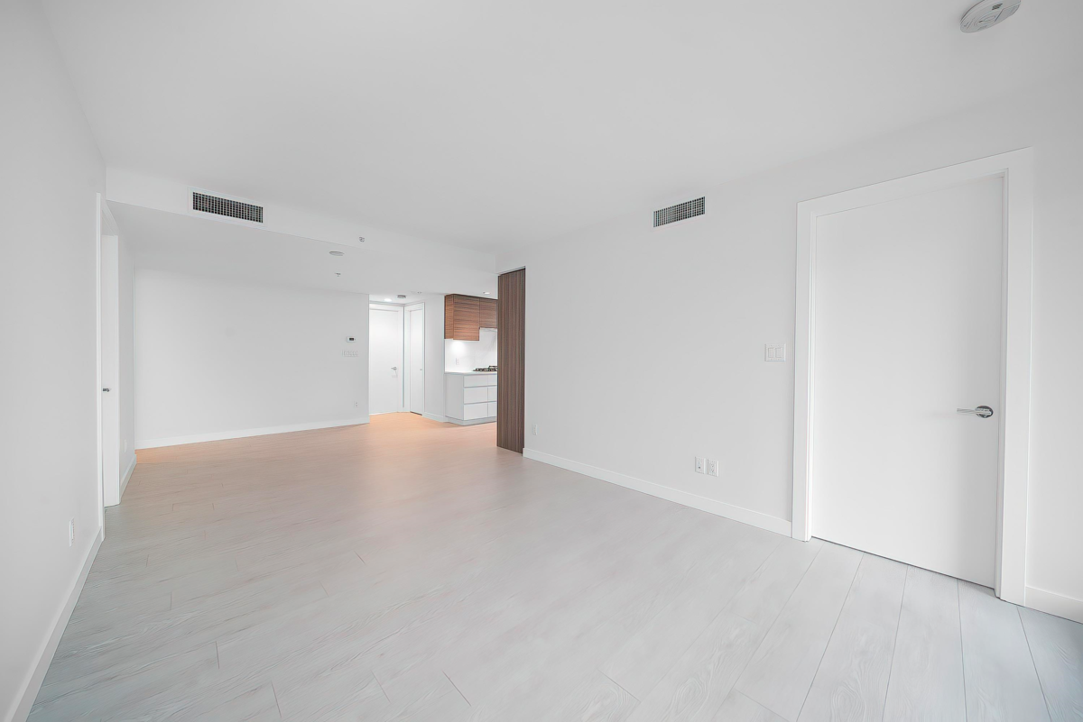 Kitchen Photo of 512 6833 Buswell Street, Richmond, BC