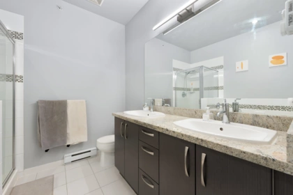 Primary Bathroom Photo of 412 9299 Tomicki Avenue, Richmond, BC
