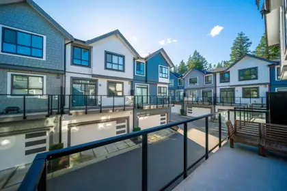 Garden / Landscaping Photo of 2 16760 25 Avenue, Surrey, BC
