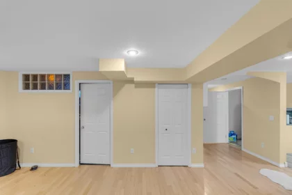 Powder Room Photo of 14247 86 Avenue, Surrey, BC