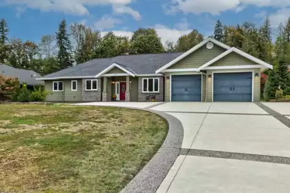 Hot Tub / Spa Photo of 31559 Kenney Avenue, Mission, BC