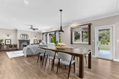 Kitchen Island Photo of 31559 Kenney Avenue, Mission, BC