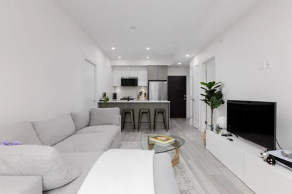 204 979 E 19th Avenue, Vancouver, BC