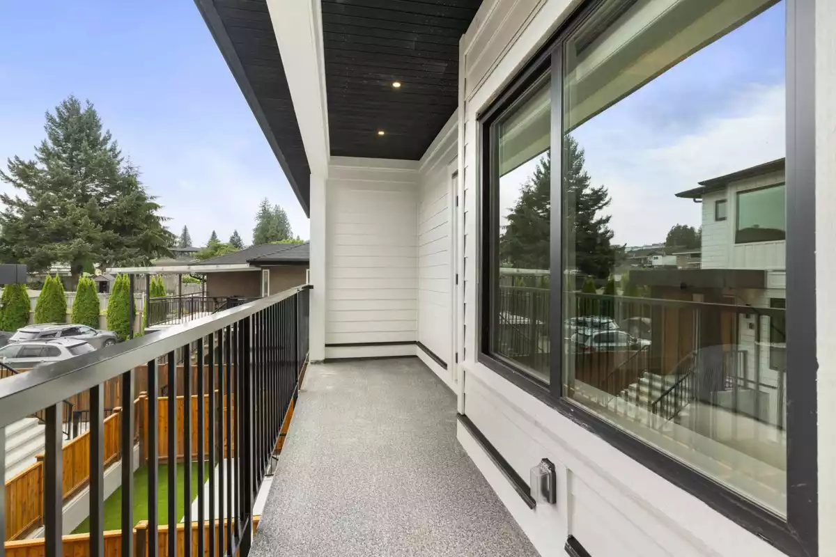 Entry Foyer Photo of 2 7822 Goodlad Street, Burnaby, BC