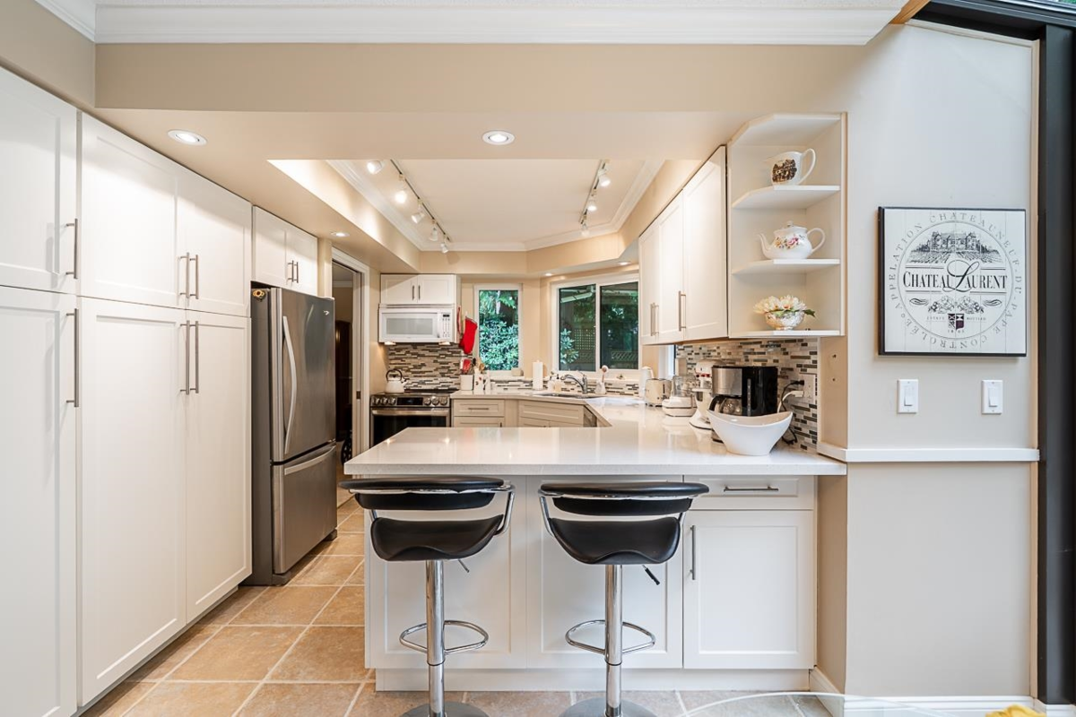 Guest Bathroom Photo of 13197 Amble Greene Close, Surrey, BC