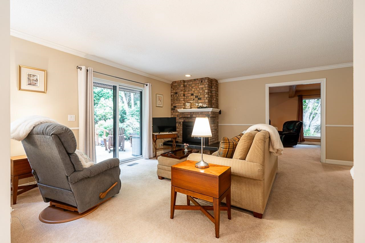 Laundry Room Photo of 13197 Amble Greene Close, Surrey, BC