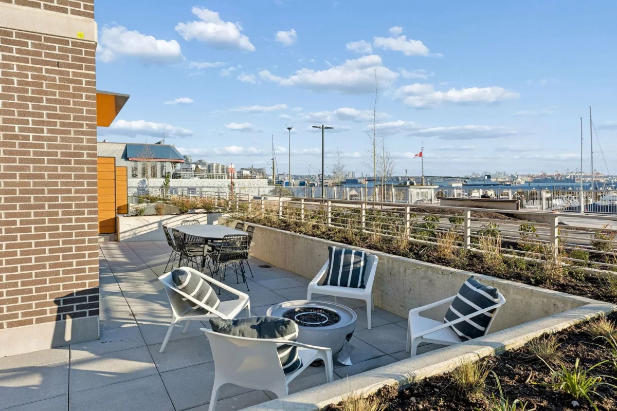 Breakfast Nook Photo of 112 755 Harbourside Drive, North Vancouver, BC