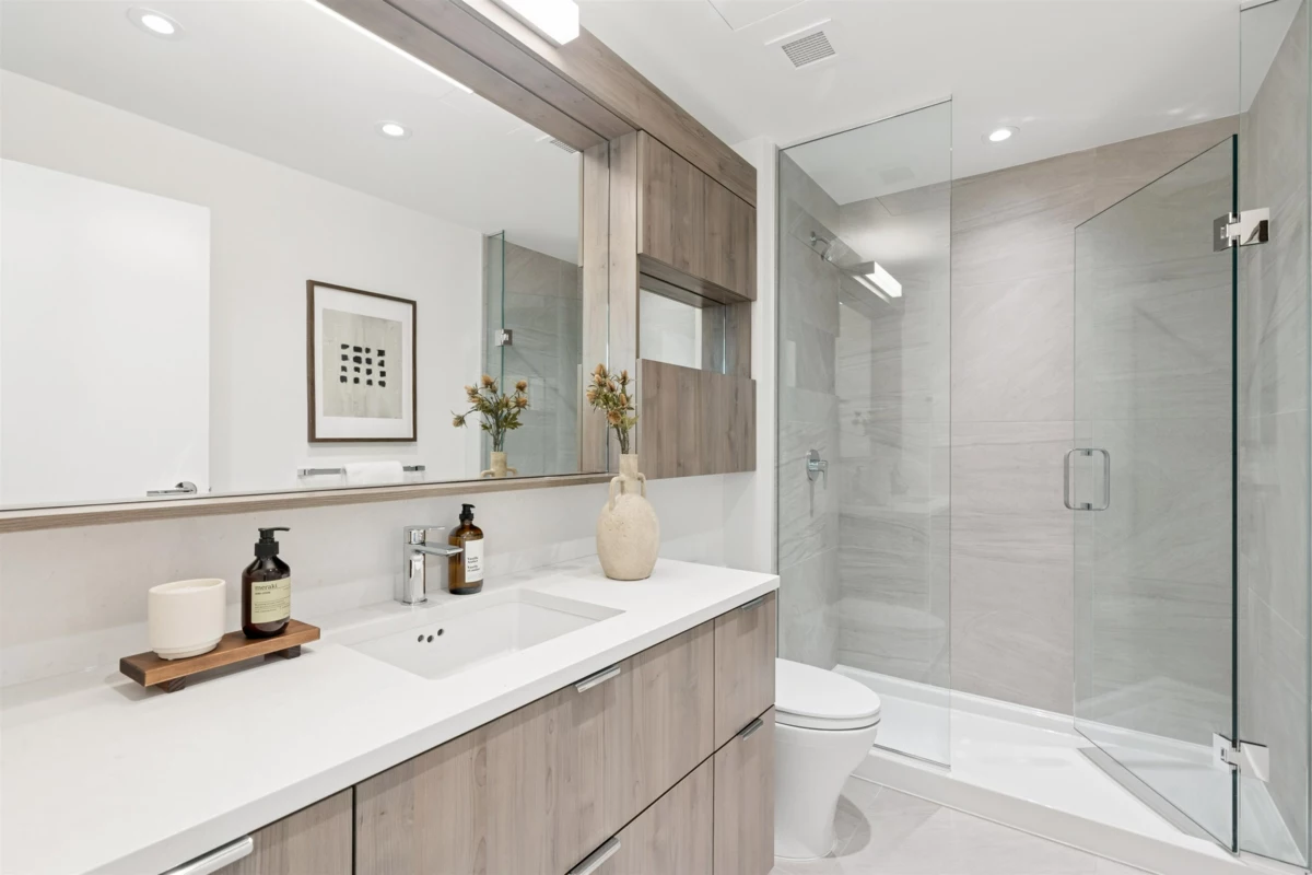 Front Yard Photo of 112 755 Harbourside Drive, North Vancouver, BC