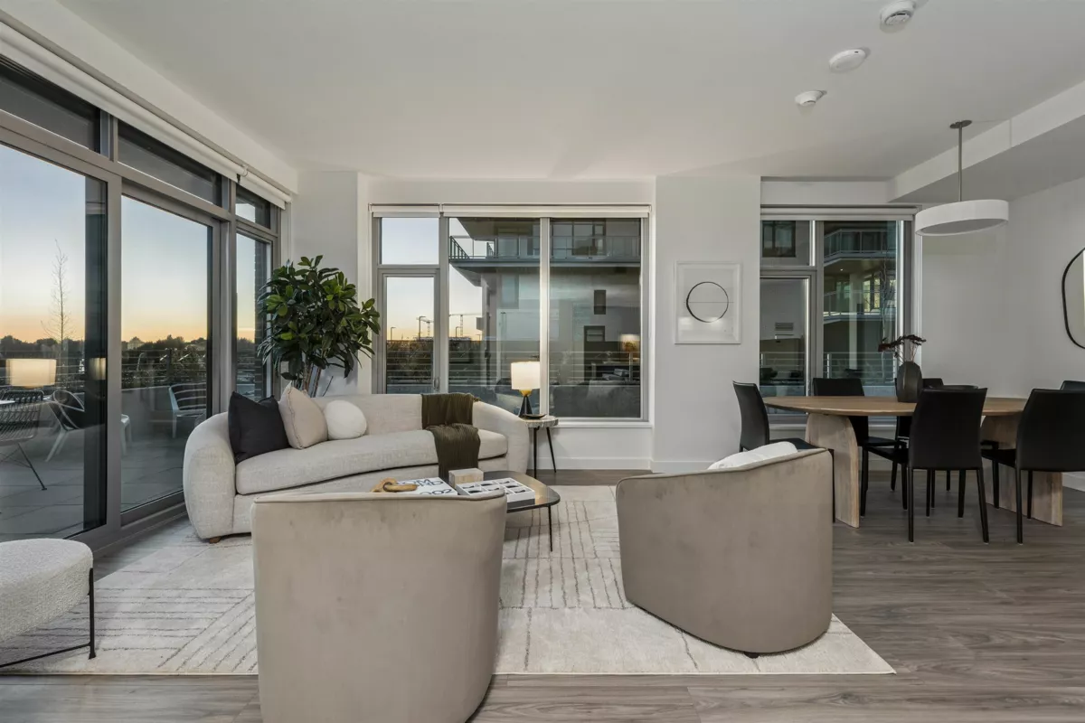 Kitchen Photo of 112 755 Harbourside Drive, North Vancouver, BC