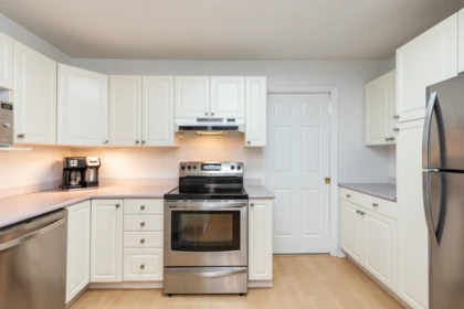 Breakfast Nook Photo of 308 7171 121 Street, Surrey, BC