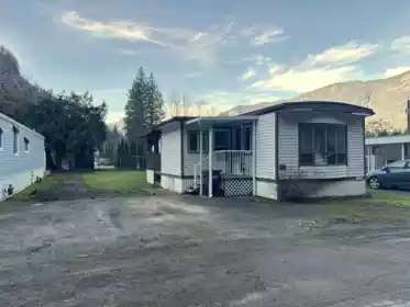 10 62010 Flood Hope Road, Hope, BC, Hope — 1 bed manufactured home for sale