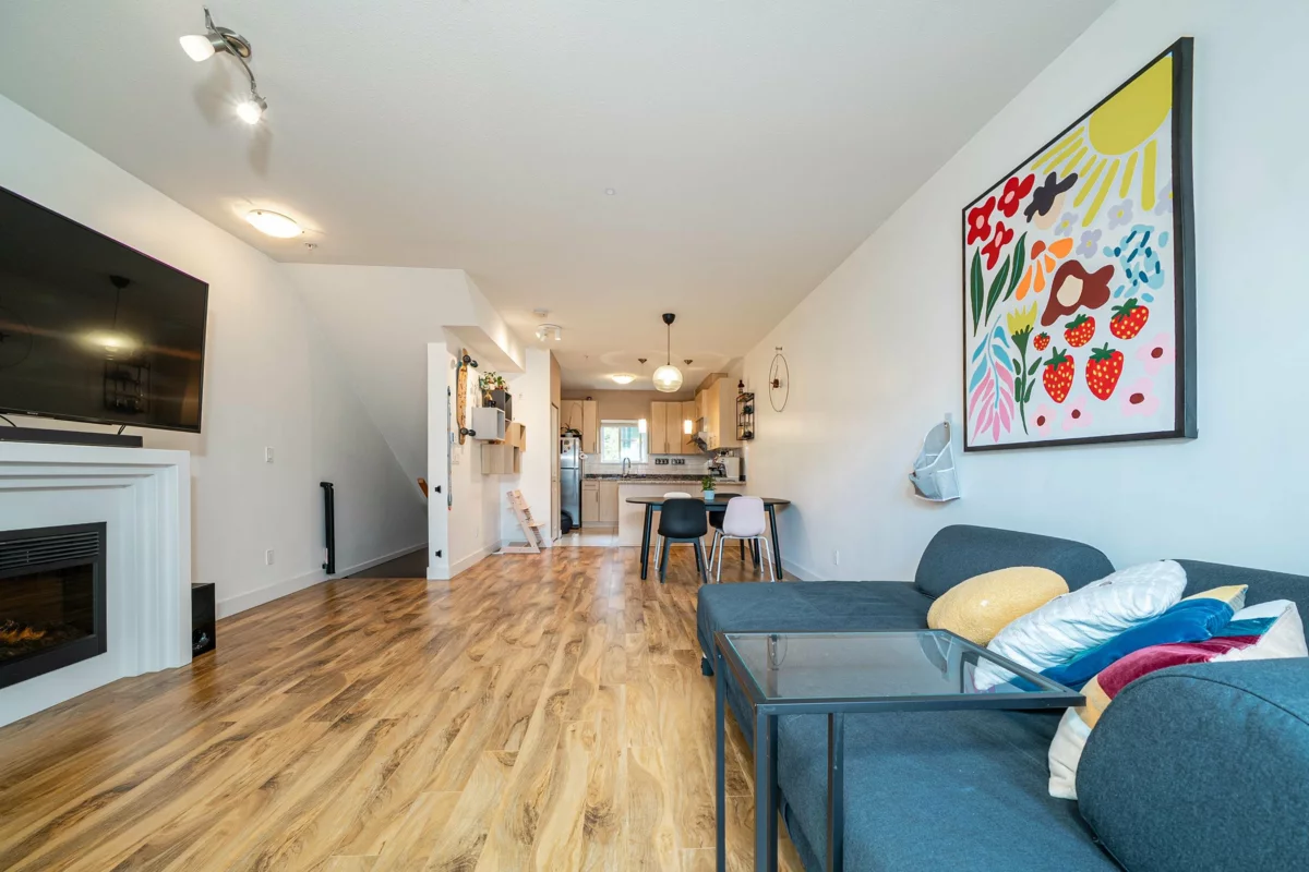 Kitchen Island Photo of 227 3888 Norfolk Street, Burnaby, BC