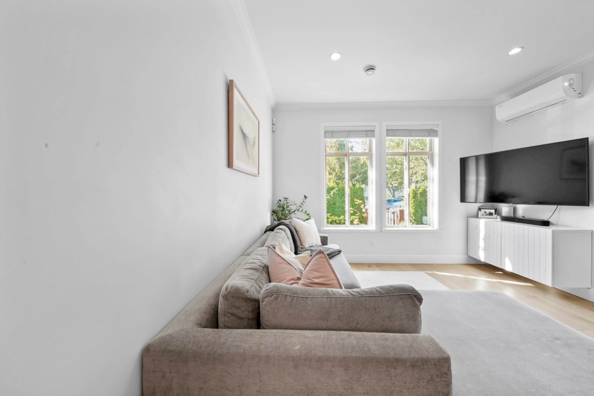 Kitchen Photo of 5650 Main Street, Vancouver, BC