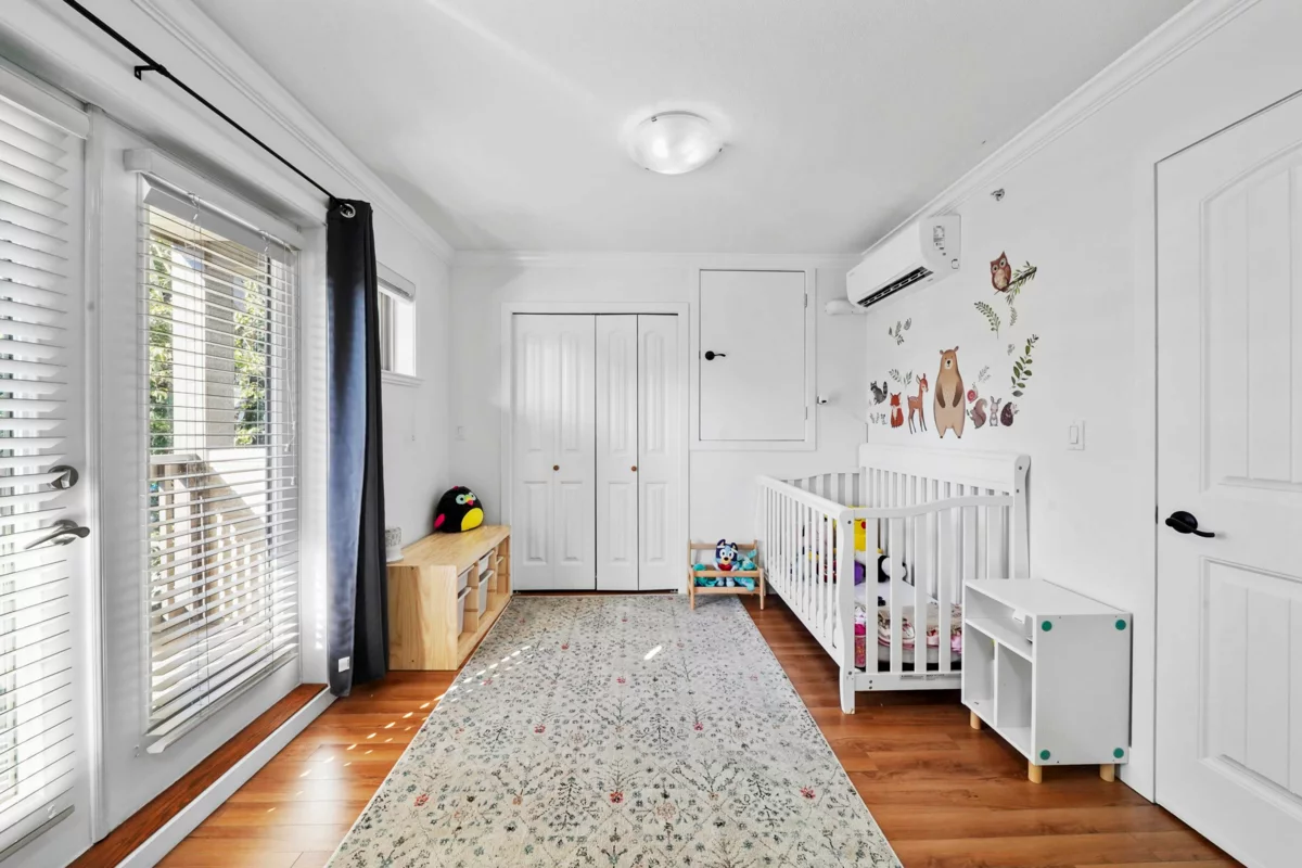 Powder Room Photo of 5650 Main Street, Vancouver, BC