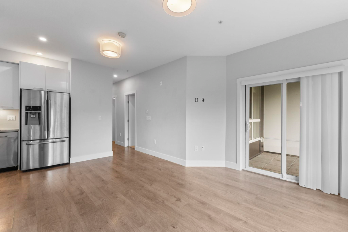 Breakfast Nook Photo of 106 22315 122 Avenue, Maple Ridge, BC