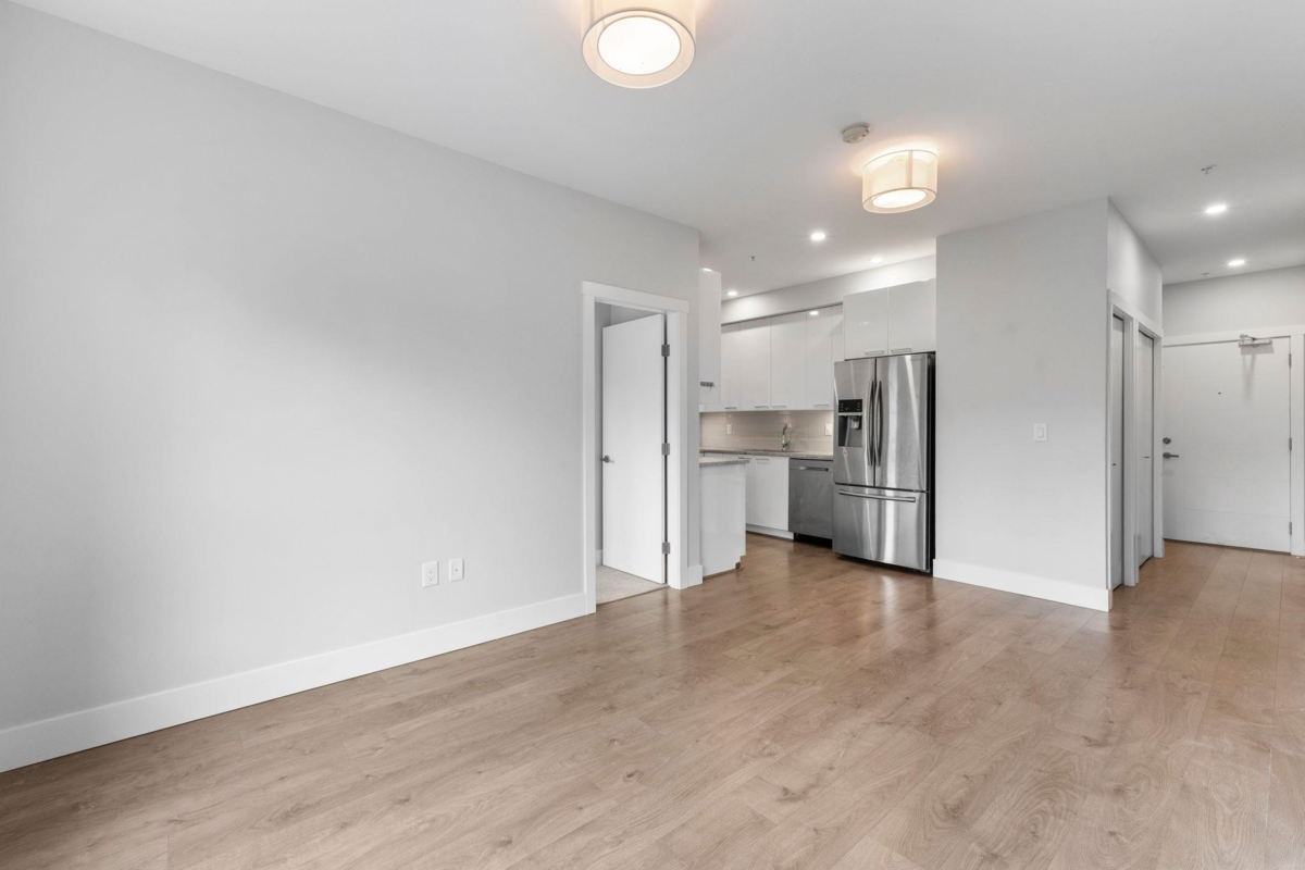 Family Room Photo of 106 22315 122 Avenue, Maple Ridge, BC