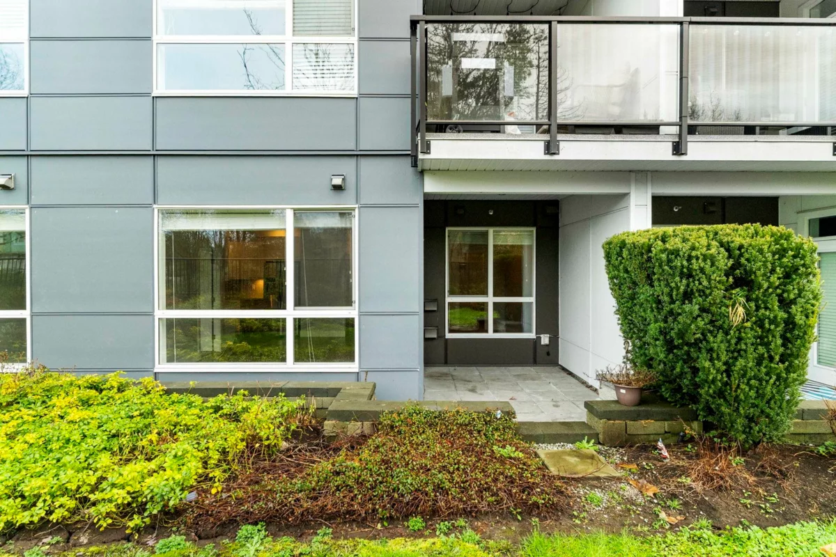Mudroom Photo of 106 22315 122 Avenue, Maple Ridge, BC