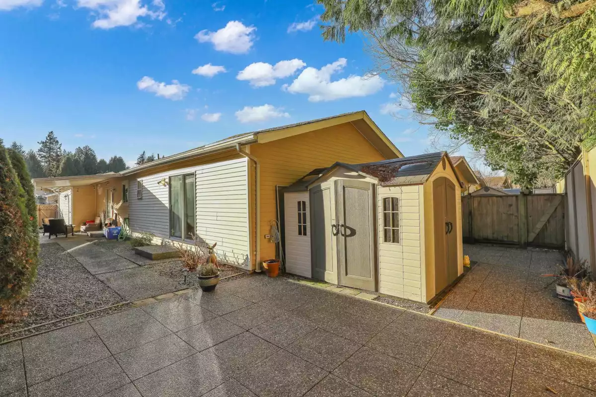 Entry Foyer Photo of 35 1400 164 Street, Surrey, BC