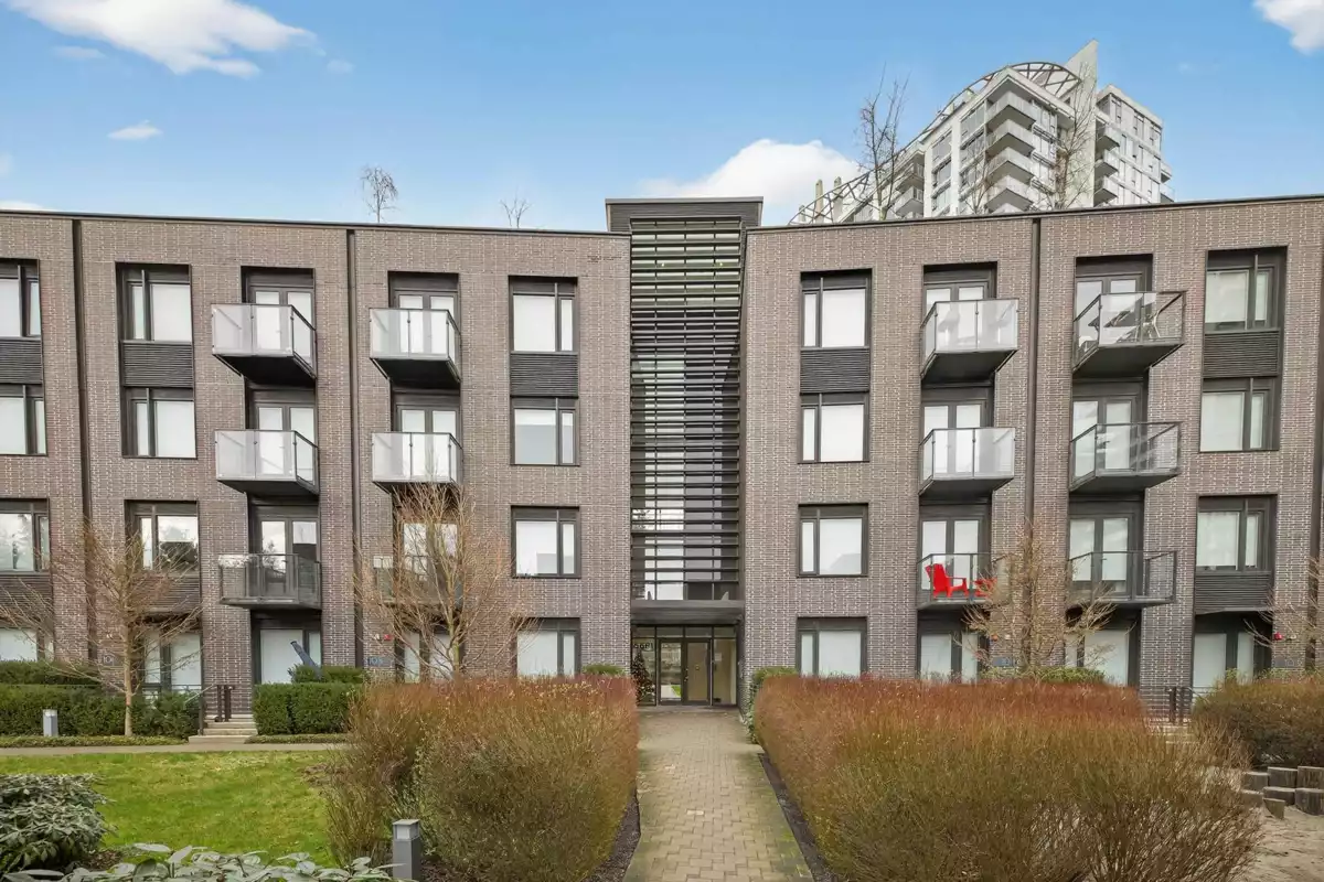 Living Room Photo of 408 5681 Birney Avenue, Vancouver, BC