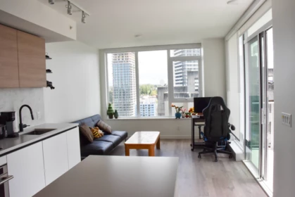 1608 10448 University Drive, Surrey, BC