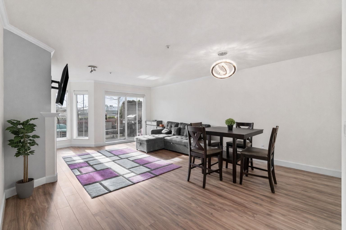 Family Room Photo of 114 7435 121a Street, Surrey, BC