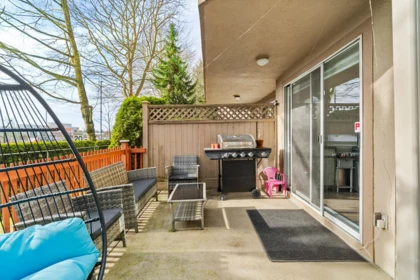 Mudroom Photo of 114 7435 121a Street, Surrey, BC