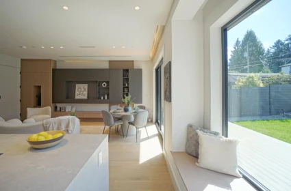 Family Room Photo of 2 3460 W 14th Avenue, Vancouver, BC