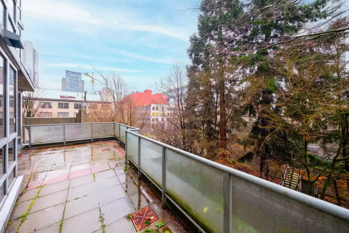 Garden / Landscaping Photo of 301 930 Cambie Street, Vancouver, BC