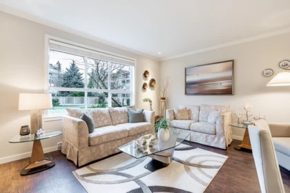 Kitchen Photo of 104 6480 194 Street, Surrey, BC