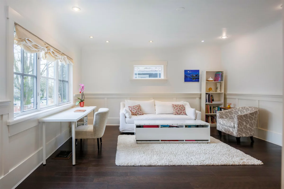 Dining Area Photo of 3749 W King Edward Avenue, Vancouver, BC