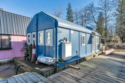 Hot Tub / Spa Photo of 16 20837 Louie Crescent, Langley, BC