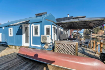 Swimming Pool Photo of 16 20837 Louie Crescent, Langley, BC