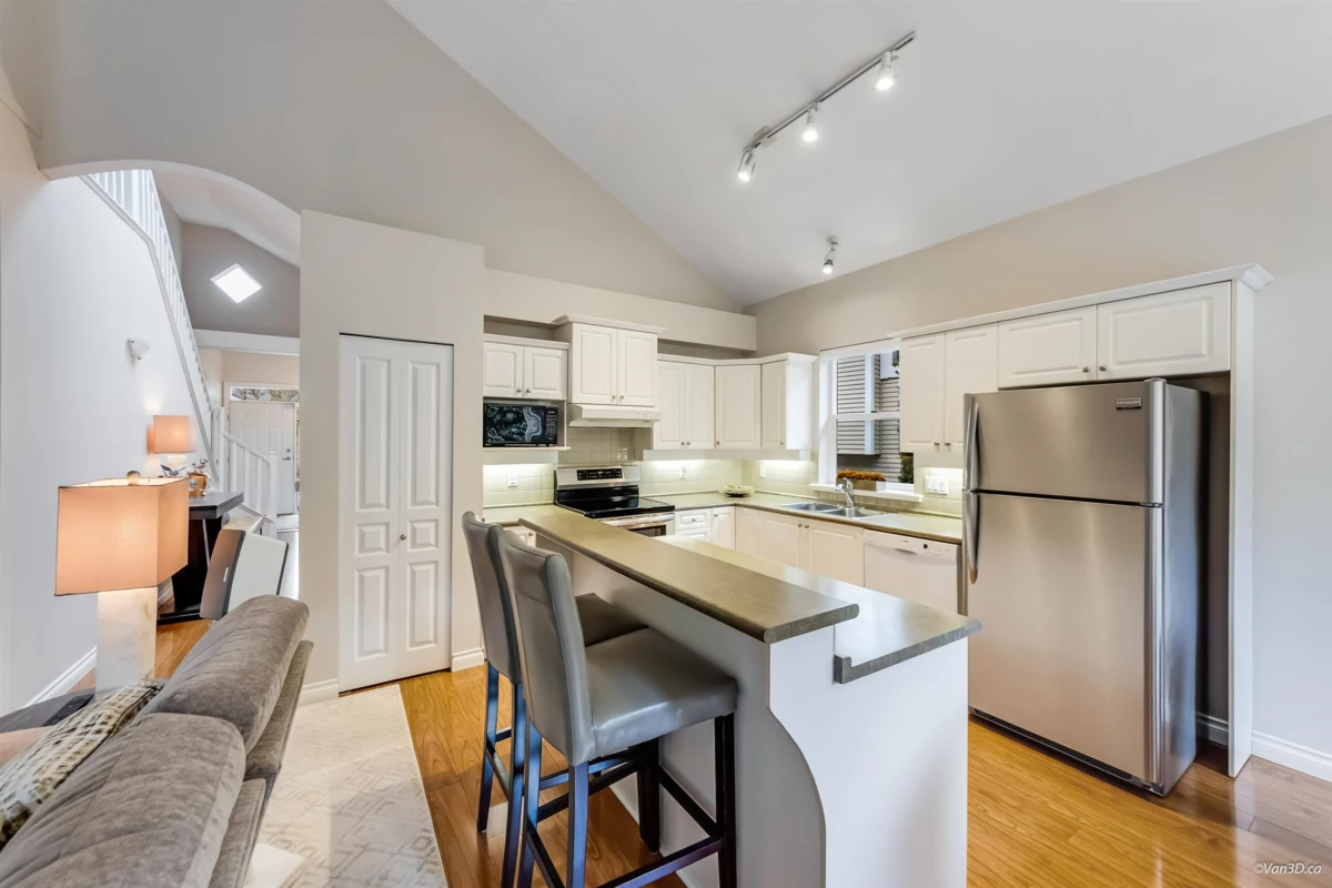 Primary Bathroom Photo of 43 3500 144 Street, Surrey, BC