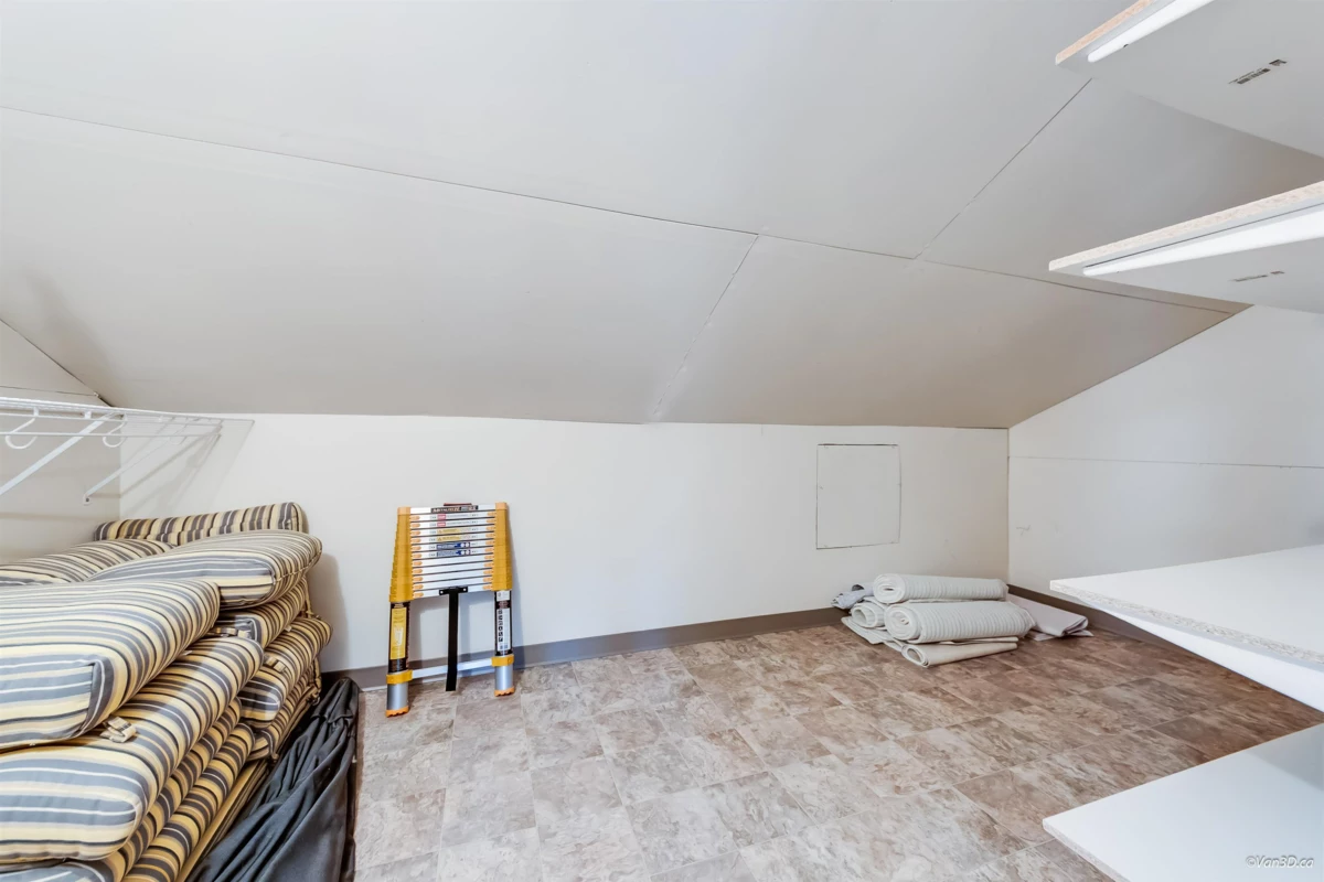 Swimming Pool Photo of 43 3500 144 Street, Surrey, BC