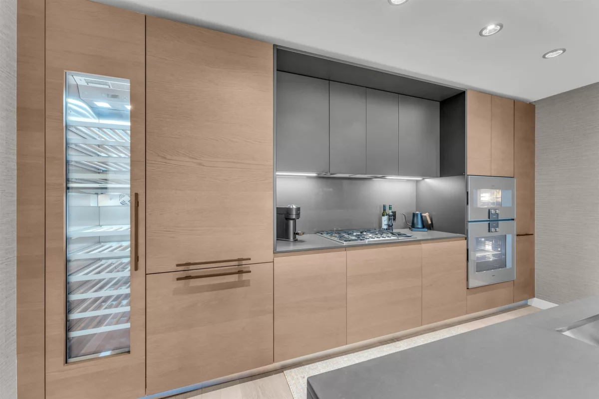 Basement Recreation Room Photo of 5205 1289 Hornby Street, Vancouver, BC