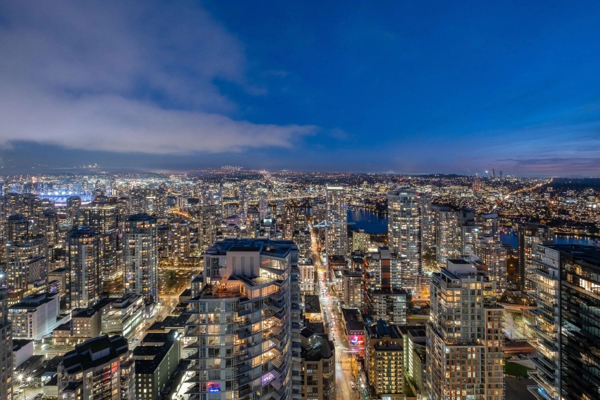 Breakfast Nook Photo of 5205 1289 Hornby Street, Vancouver, BC