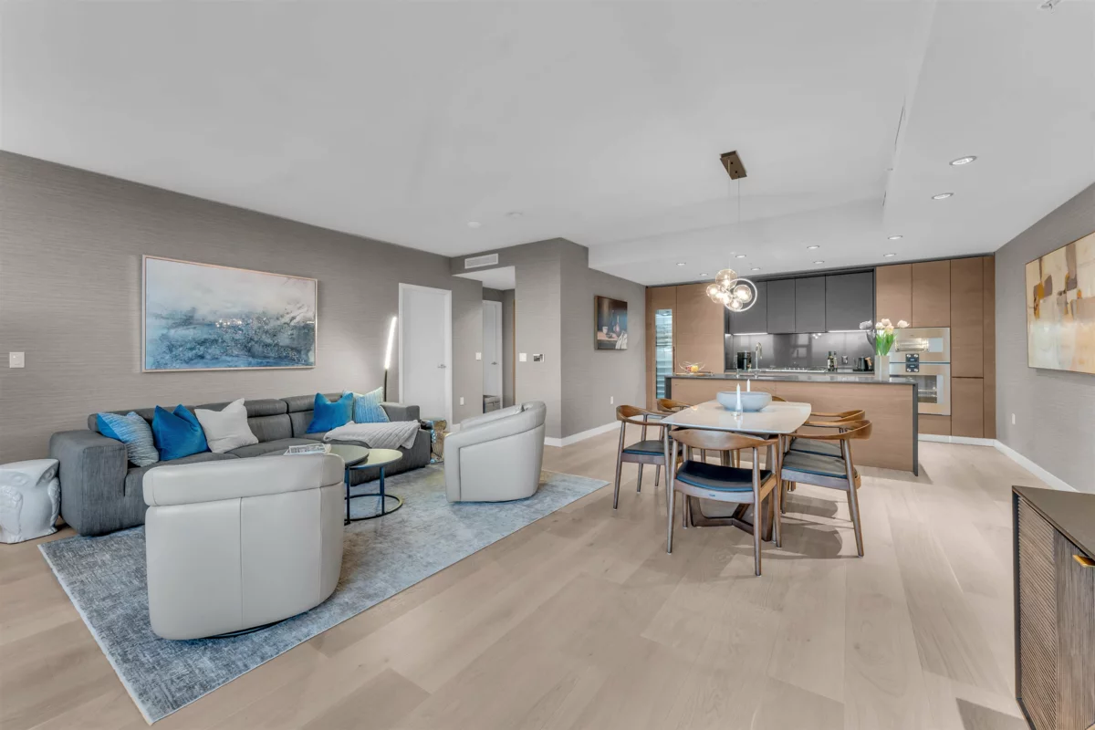 Guest Bathroom Photo of 5205 1289 Hornby Street, Vancouver, BC