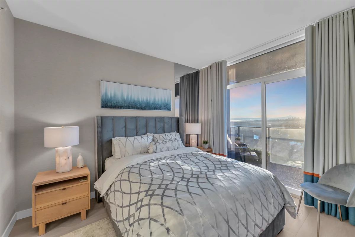 Staircase Photo of 5205 1289 Hornby Street, Vancouver, BC