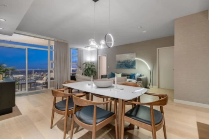 Breakfast Nook Photo of 5205 1289 Hornby Street, Vancouver, BC