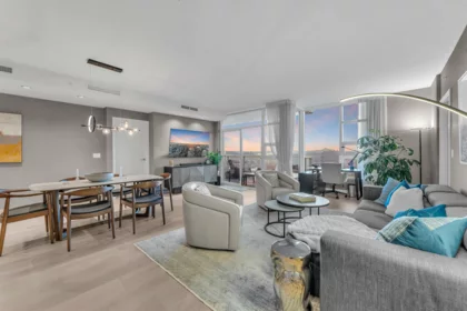 5205 1289 Hornby Street, Vancouver, BC, Downtown VW — 2 bed apartment/condo for sale